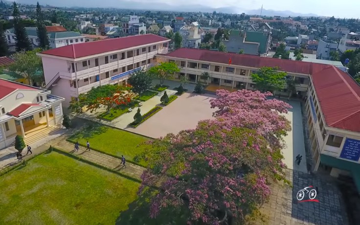 Ứng phó bão Kalmaegi: Chủ động cho học sinh nghỉ học ở những khu vực nguy hiểm