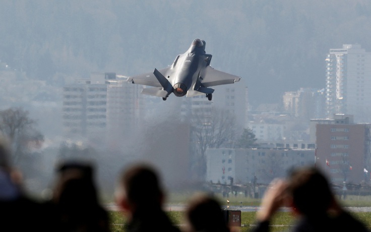 Chiến lược 'tự cởi trói' về quốc phòng của Thụy Sĩ