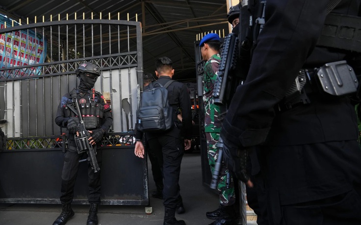 Nổ lớn rung chuyển thủ đô Indonesia, ít nhất 55 người bị thương