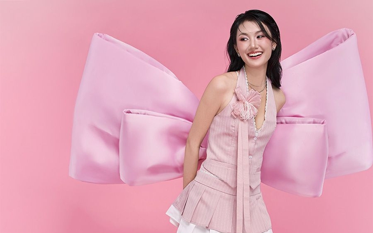 Khi xăng đan, giày cao gót định hình thần thái phái đẹp