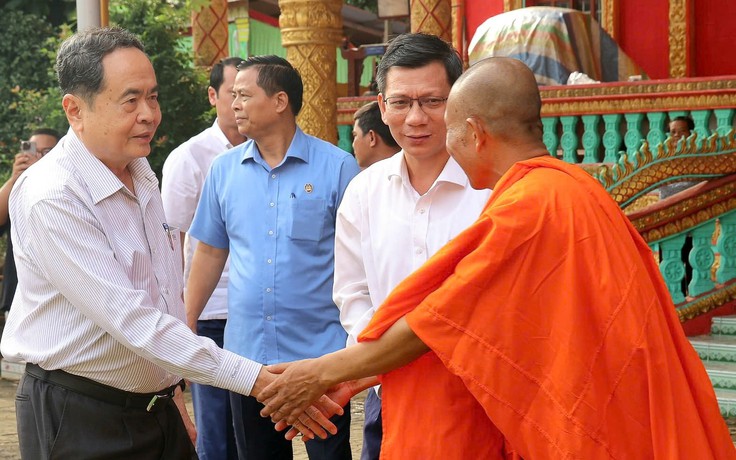 Chủ tịch Quốc hội dự Ngày hội Đại đoàn kết toàn dân tộc tại Cần Thơ