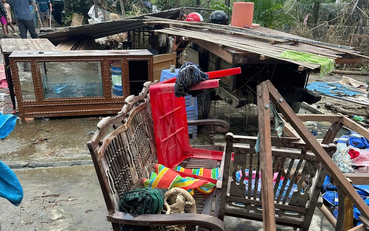 Lũ cuốn trôi nhà cửa, tài sản, sinh viên lo dang dở việc học