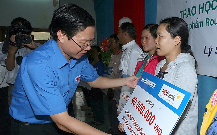 Cùng ngư dân trẻ ra khơi