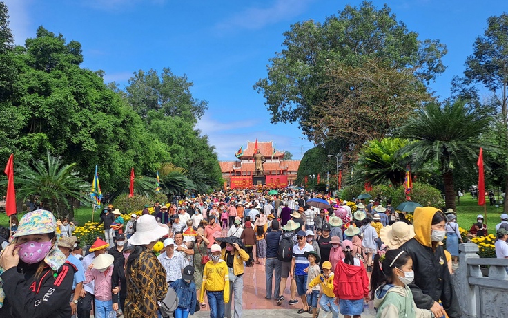 Hào khí nhà Tây Sơn vọng về từ ký ức: Ngũ phụng thư, Thất hổ tướng