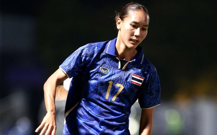 Em gái Dangda khuấy đảo, đội tuyển nữ Thái 'dạo chơi' thắng dễ Singapore: Chờ đại chiến Việt Nam