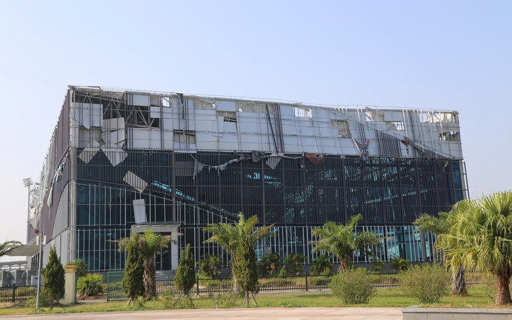 Quảng Ninh: Nhà thi đấu trăm tỉ vẫn tan hoang hơn 1 năm sau bão Yagi