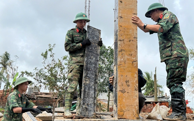 Rốn lũ Hòa Thịnh gượng dậy từ đổ nát