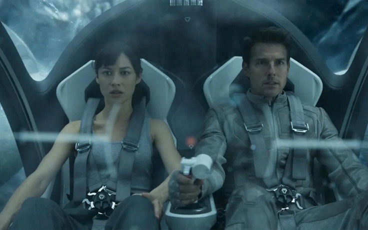 Tom Cruise từ chối nhận giúp đỡ từ Donald Trump để quay phim ngoài không gian