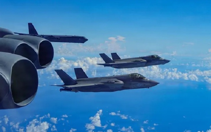 Quân đội Mỹ điều nhiều máy bay đến sát Venezuela giữa căng thẳng?