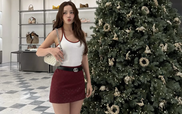 Chân váy ngắn tôn dáng giúp nàng thêm tự tin