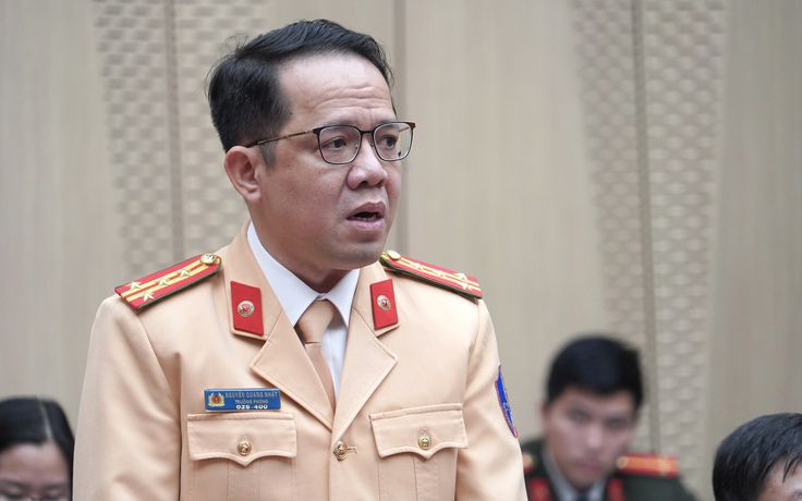 CSGT vẫn phải làm việc trên đường dù có camera AI