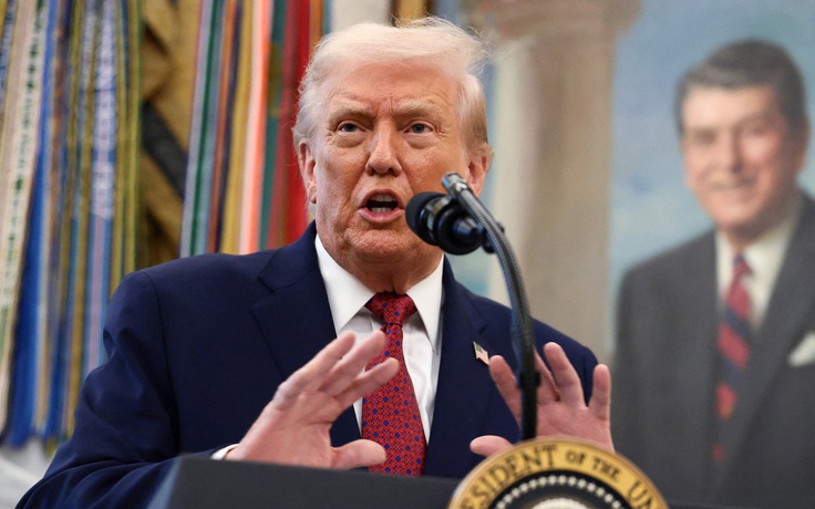 Ông Trump kiện BBC, đòi bồi thường số tiền khổng lồ