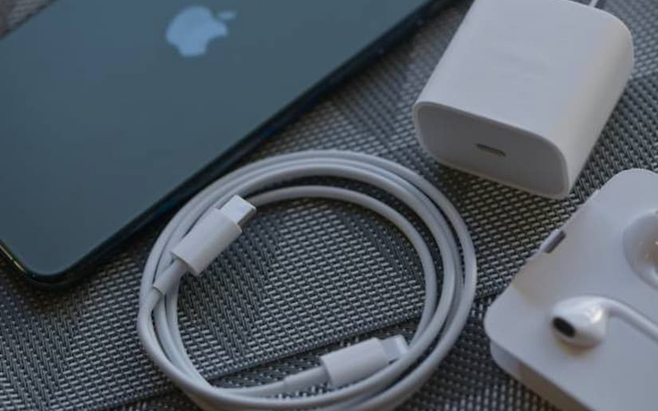 Nguyên nhân bộ sạc ghi 30W nhưng iPhone vẫn sạc chậm