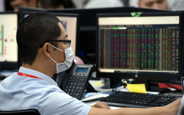 Cổ phiếu Apax Holdings của 'Shark' Thủy bị hủy giao dịch trên sàn chứng khoán