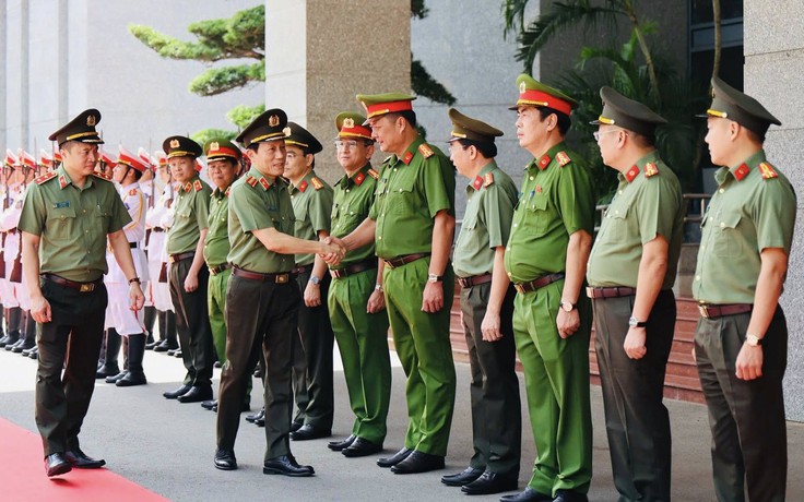 Bộ trưởng Công an khen Công an TP.HCM kéo giảm sâu tội phạm trật tự xã hội