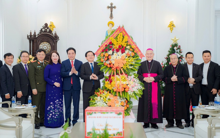 Phó thủ tướng Hồ Quốc Dũng chúc mừng Giáng sinh đồng bào Công giáo tại Huế