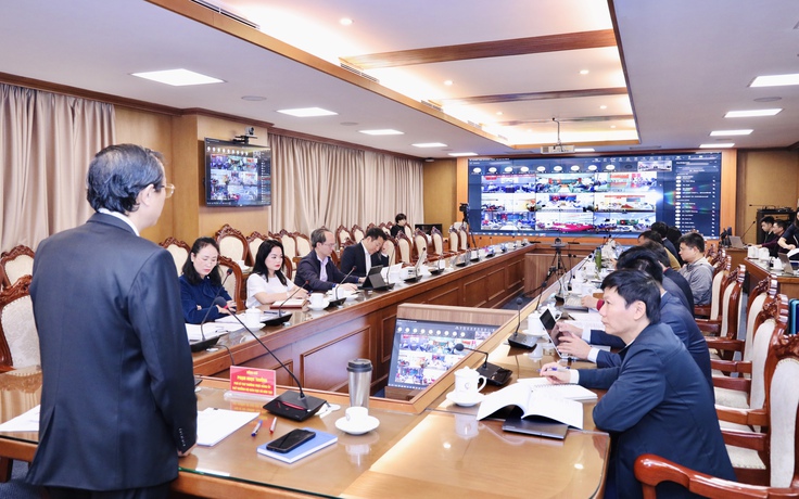 Có hiện tượng sáp nhập trường nóng vội, cơ học