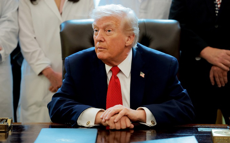 Tổng thống Trump hé lộ thời điểm đưa người Mỹ lên mặt trăng