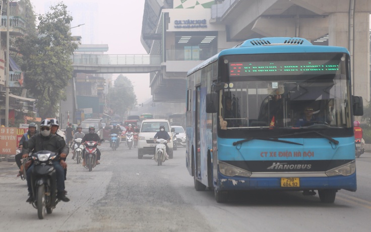 Hà Nội khuyến cáo người dân hạn chế hoạt động ngoài trời khi không khí ô nhiễm