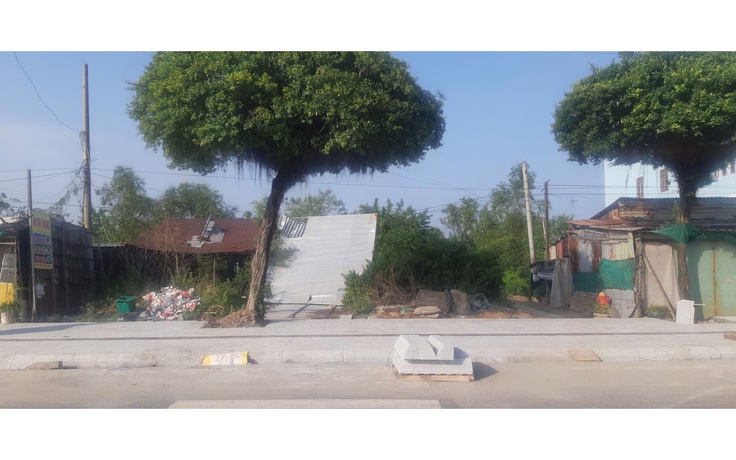 Cà Mau: Ba hộ dân 'tố' việc chi trả bồi thường khi đất đang tranh chấp