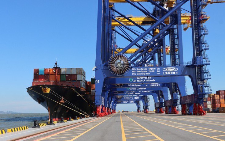 Xuất nhập khẩu hàng hóa đạt gần 840 tỉ USD trong 11 tháng