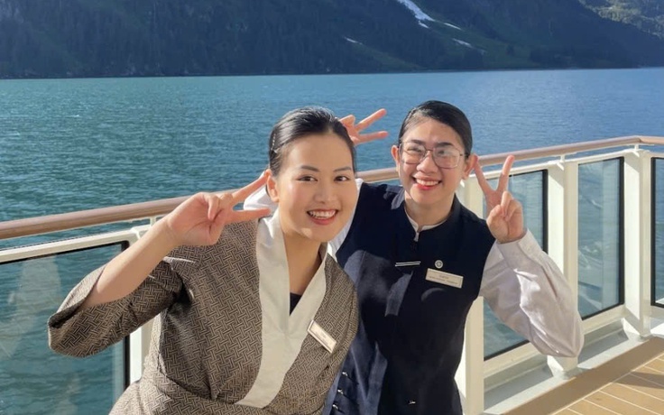 Cô gái Việt 25 tuổi bỏ đất liền nhiều tháng để sống giữa biển…