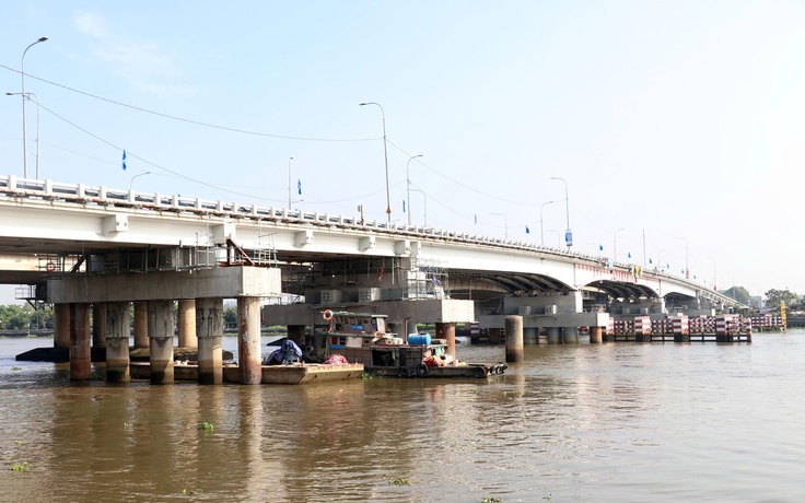 Cầu Bình Phước 1 hoàn thành nâng tĩnh không hơn 1m