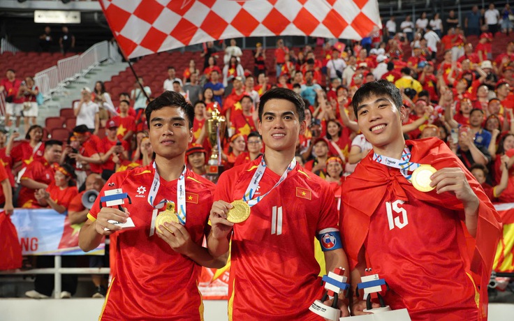 U.23 Việt Nam hội quân, có gì khác lạ so với lúc giành HCV SEA Games: Khuất Văn Khang bảo là…