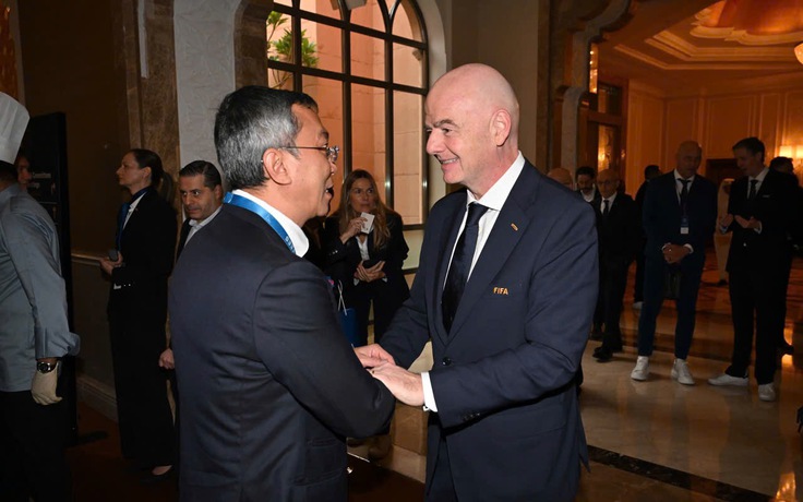 Chủ tịch FIFA gửi thư chúc mừng năm mới bóng đá Việt Nam và Chủ tịch VFF Trần Quốc Tuấn 