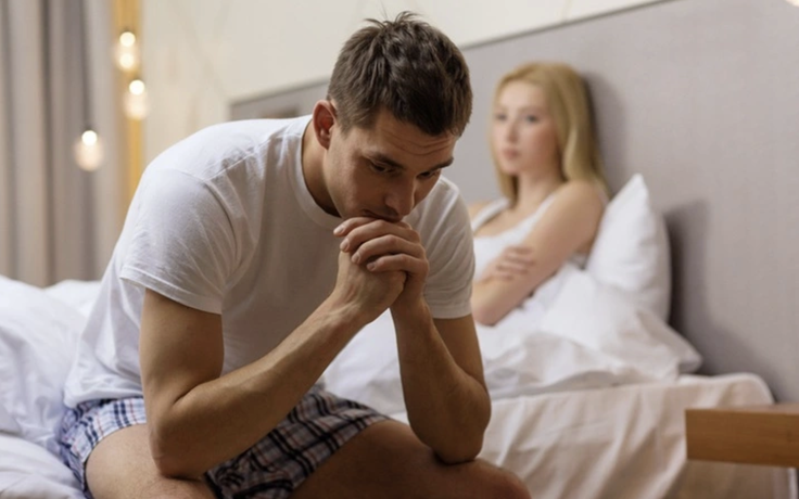 Đề xuất chồng được yêu cầu ly hôn nếu vợ mang thai với người khác