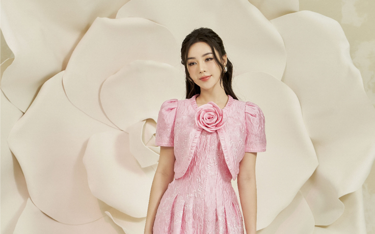 Áo khoác bolero vượt khỏi khuôn khổ cổ điển, tôn dáng cho phái đẹp