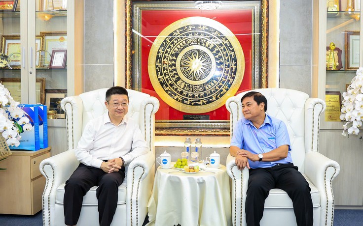 Tổng lãnh sự Đường Lập: Sẵn sàng cùng Báo Thanh Niên thúc đẩy hợp tác Việt - Trung