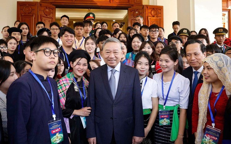 Tạo nguồn cán bộ người dân tộc thiểu số từ học sinh xuất sắc