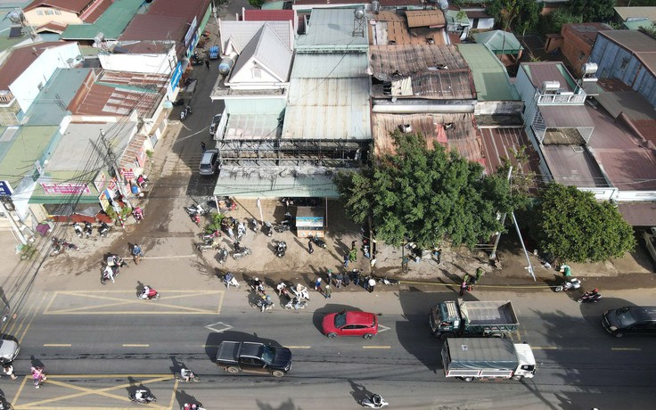 Cháy nhà 4 người tử vong ở Đắk Lắk: Cháu bé còn sống sót được chuyển đến TP.HCM điều trị