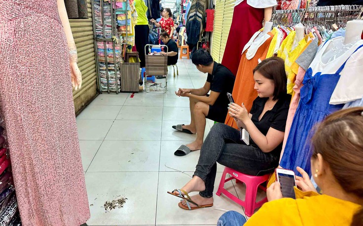 Hộ kinh doanh vừa rối vừa lo trước giờ G