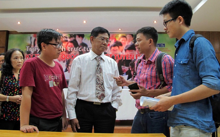 Khi sứ mệnh của trường đại học và tờ báo là một