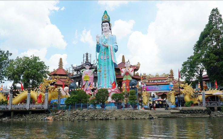 Dấu ấn 2025: Những ngôi chùa đặc biệt giữa nhịp sống náo nhiệt ở TP.HCM