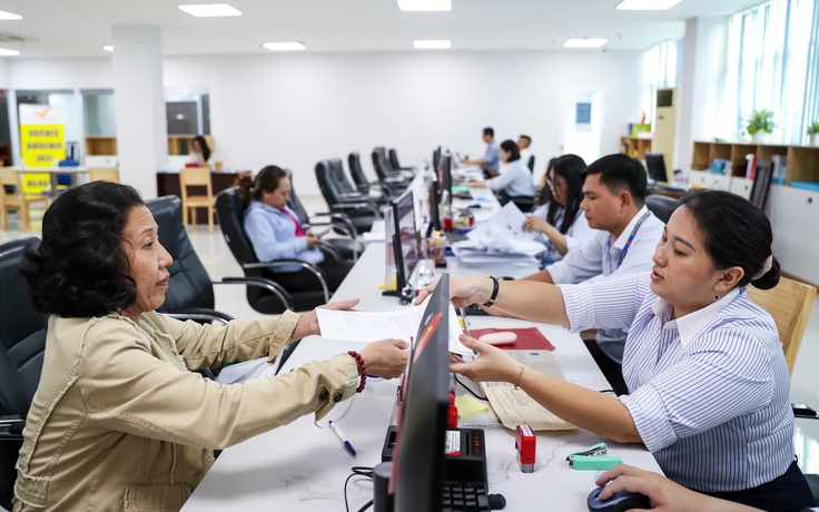 Phường, xã ở TP.HCM lúng túng khi sắp xếp lại công chức