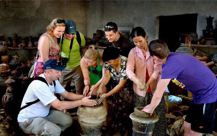 Bảo tồn và phát huy di sản Khánh Hòa trong không gian văn hóa Chăm - Việt