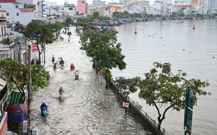 Ngày 5 - 6.12, triều cường TP.HCM đạt đỉnh: 23 tuyến đường này có thể ngập nước