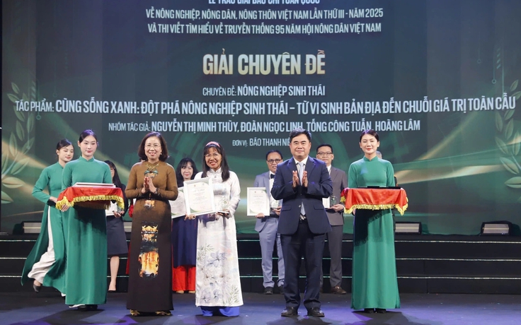 Vinh danh 45 tác phẩm báo chí viết về nông nghiệp chuyển đổi số