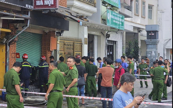 Phó thủ tướng yêu cầu làm rõ vụ cháy, 4 người tử vong ở TP.HCM