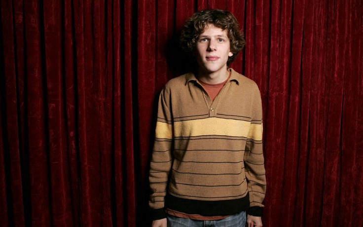 Vì sao diễn viên Jesse Eisenberg không muốn liên quan đến Mark Zuckerberg?