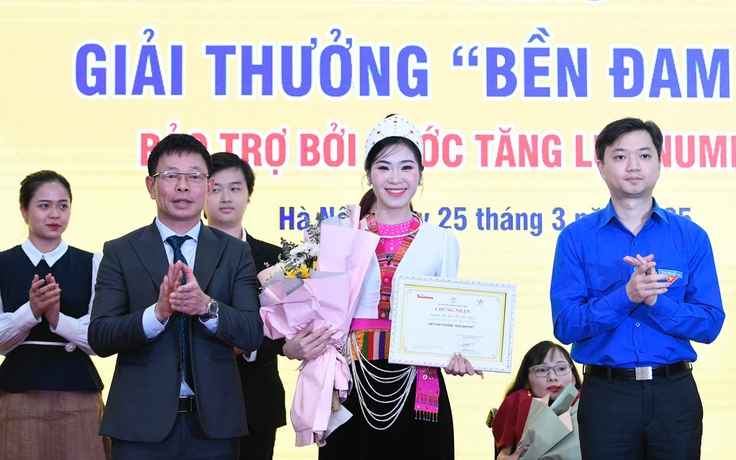 Ca sĩ Hà Myo và nhiều cá nhân tiêu biểu nhận giải thưởng 'Bền đam mê'