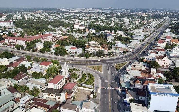 Các huyện, thành phố trực thuộc Bình Dương: TP.Bến Cát tập trung nhiều KCN nhất tỉnh