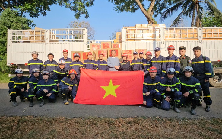 Bộ Công an tặng gần 3 tấn hàng cứu trợ cho Myanmar