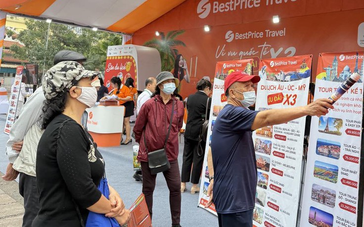 'Săn' vé máy bay, tour giá rẻ tại Hội chợ du lịch Hà Nội