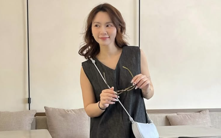 Đầm suông là món đồ lý tưởng cho ngày bận rộn nhưng vẫn muốn xinh