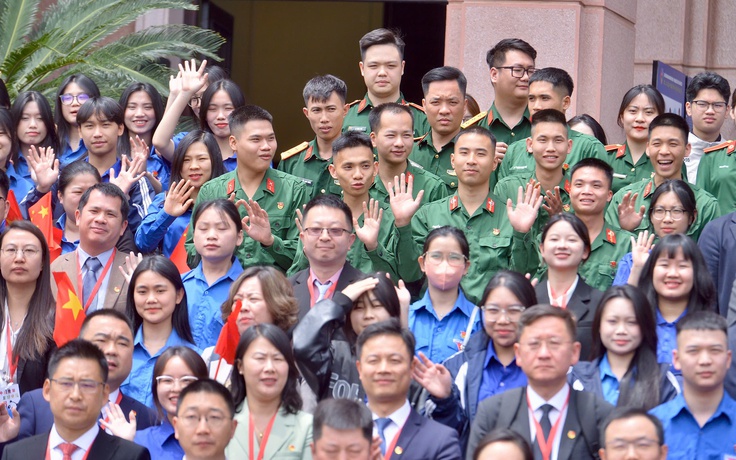 Chia sẻ kinh nghiệm tại diễn đàn thanh niên Việt Nam và Trung Quốc