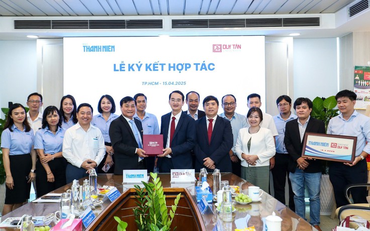 Báo Thanh Niên ký kết hợp tác với ĐH Duy Tân